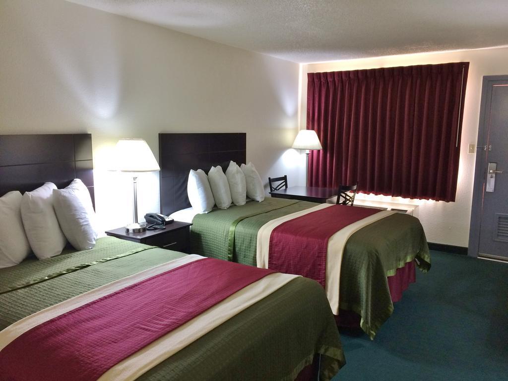 Travel Inn & Suites Atlanta Texas Extérieur photo